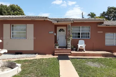 4074 NW 4th St 1
