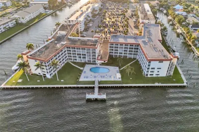 100 Paradise Harbour Blvd #502 1