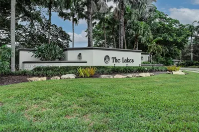 113 W Bayridge Dr 1