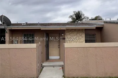 1806 NW 1st Ave 1