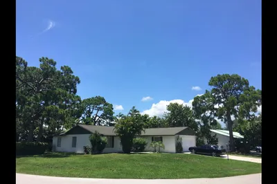 8842 SE Sandcastle Circle 1