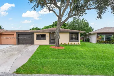 5257 Robbie Ct 1