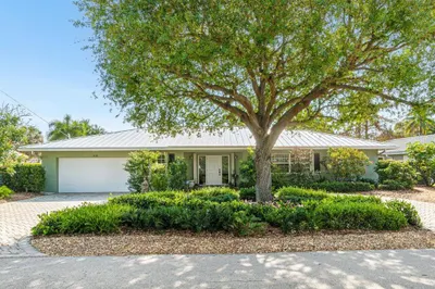 410 NW 11th Avenue 1