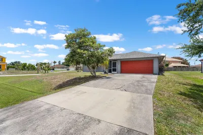 403 SW Cahoon Court 1