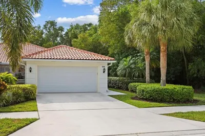 8365 SE Double Tree Drive 1