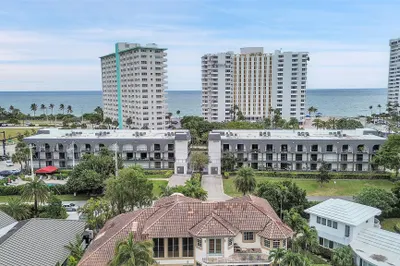 4013 N Ocean Dr #305 1