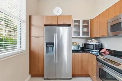 700 E Boynton Beach Boulevard #101 1