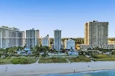 2457 Collins Ave #508 1