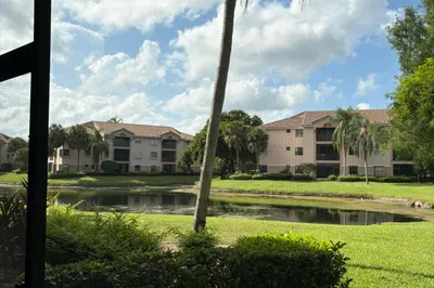 4101 Coral Tree Circle #117 1