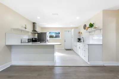 3914 Serubi Avenue 1