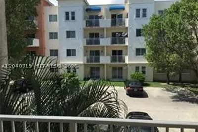 11050 SW 196th St #303 1