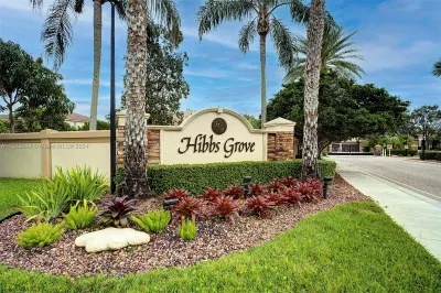 4830 Tropicana Ave 1