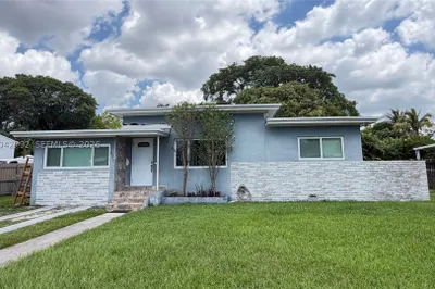 271 NW 147th St 1