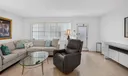 4071 Cornwall D Photo