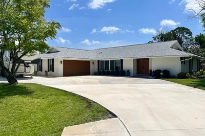 2001 SE Bisbee Street 1