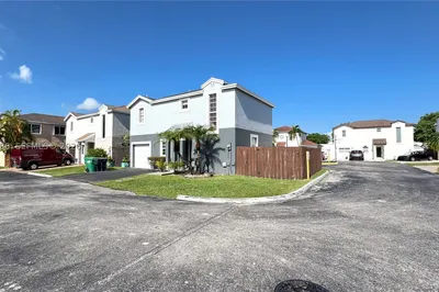 9044 SW 148 Ct 0 1