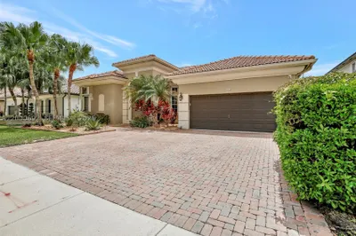 3060 SW 195th Ter 1