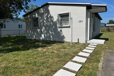 1511 N 70th Terrace 1