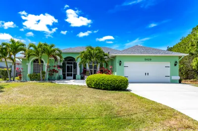 5629 NW North Crisona Circle 1