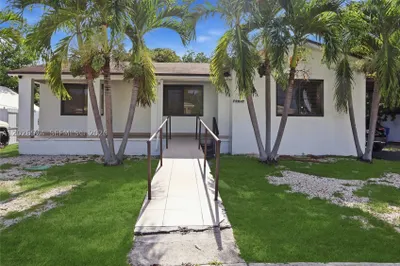 1330 SW 74th Ct 0 1