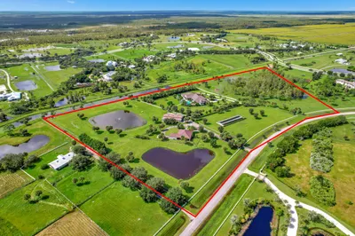 2098 SW Trailside Path 1