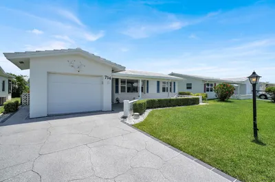 714 SW 16th Street 1