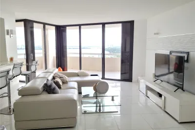 2000 Towerside Ter #PH6 1