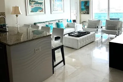 1945 S Ocean Drive #609 1