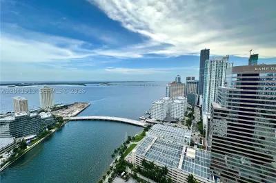 495 Brickell Ave #4011 1