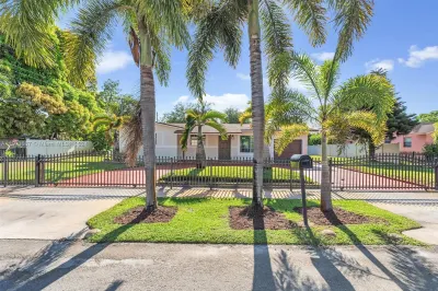 3490 NW 3rd St 1