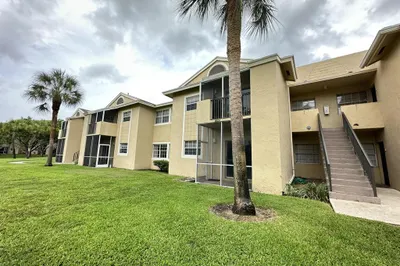 800 Cypress Park Way #M 1