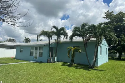 1313 NW 95th Ter 1