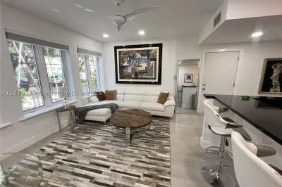 1018 Meridian Ave #2 1