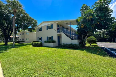 817 Lighthouse Drive #A,B,C,D 1