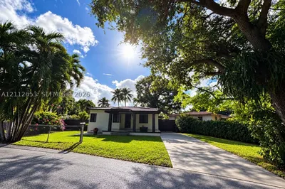 2040 NW 14th St 1