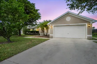 752 46th Square 1