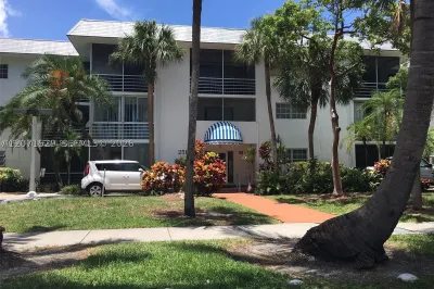 251 Galen Dr #304E 1