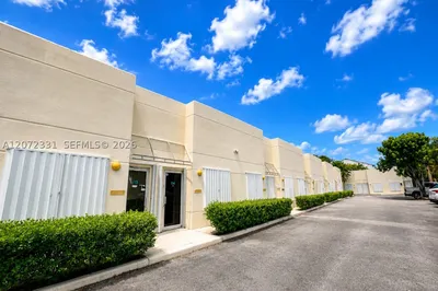 17304 Walker Ave #113 1