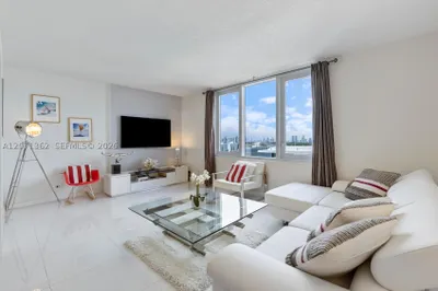 2301 collins ave #931 1