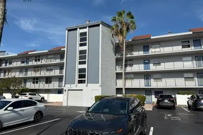 6675 S Oriole Boulevard #4040 1