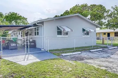 1913 Gardenia Rd 1