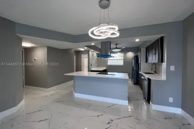 4960 E Sabal Palm Blvd #311 1