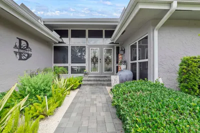 8059 Buttonwood Circle 1