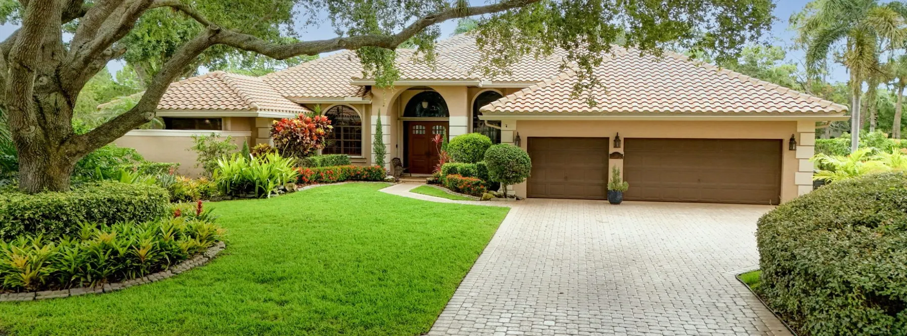 Just Listed | 125 Renaissance Circle