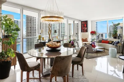 495 Brickell Ave #1802 1