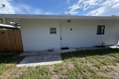 160 SE 15th Avenue #Unit B 1