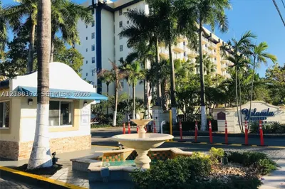 801 NW 47th Ave #914W 1