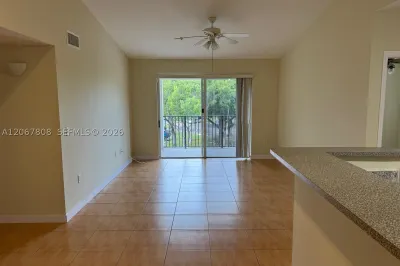 2160 E Preserve Way #305 1