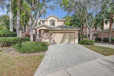 2651 Center Court Dr #28 1