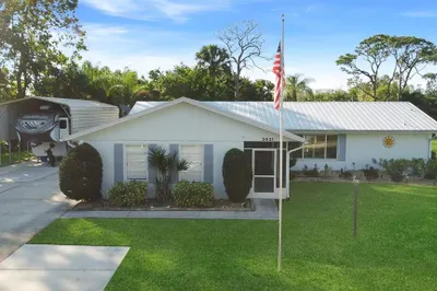 5631 SE Paramount Drive 1